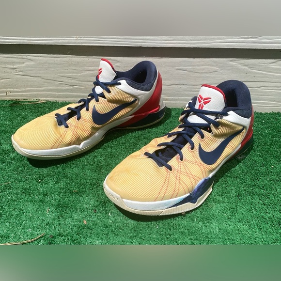 Kobe 10 and Kobe 7 - size 12.5 - Picture 14 of 15